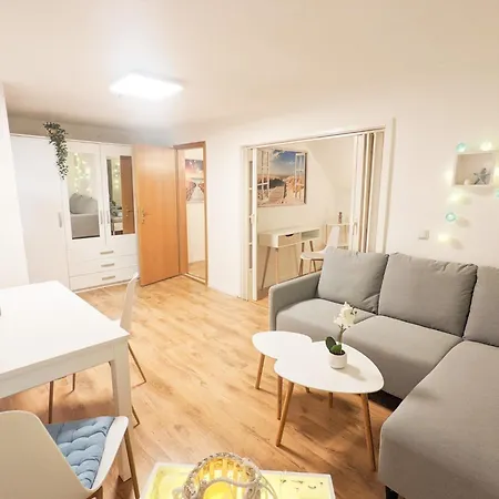 H6 -Urlaubsmagie- Wohnung Fuer 3 Mit Pool & Terrasse Sebnitz Exterior photo