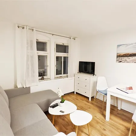 H6 -Urlaubsmagie- Wohnung Fuer 3 Mit Pool & Terrasse Sebnitz Exterior photo